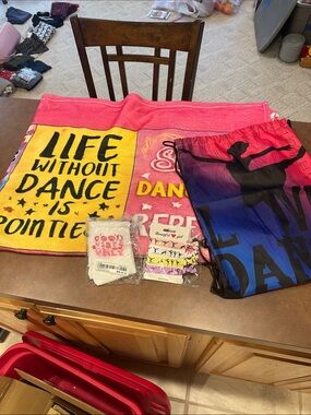 🩰Dance-Themed fun accessories Bundle